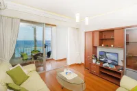 GetawaysMalta Spinola Bay Mansion Seafront Apartment in St Julian Near Paceville Hotels in Swieqi