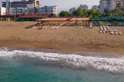 Private Beach Hotel Titan Select Photo