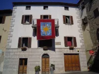 Vedetta Townhouse - camere e appartamenti nel centro storico by Be Vedetta Hotel in zona Rocca Pisana
