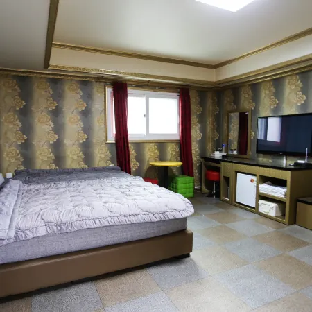 Donghae Daemyung Motel