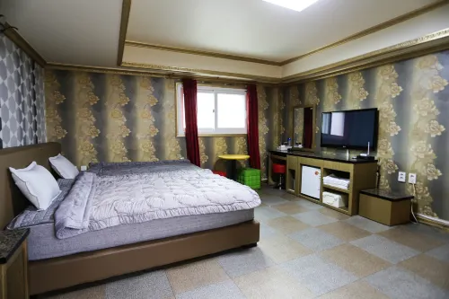 Donghae Daemyung Motel