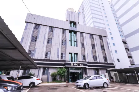 Sangju Soo Отели рядом с достопримечательностью «Gyeongsam Gamyeong Park»