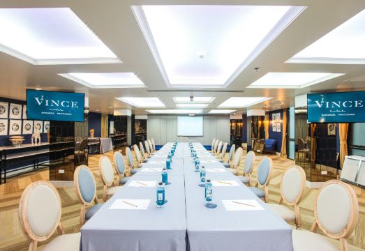 4. 빈스 호텔 프라..