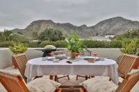 Hermanus Beachfront Lodge - Solar Power