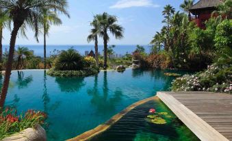 Asia Gardens Hotel & Thai Spa, a Royal Hideaway Hotel