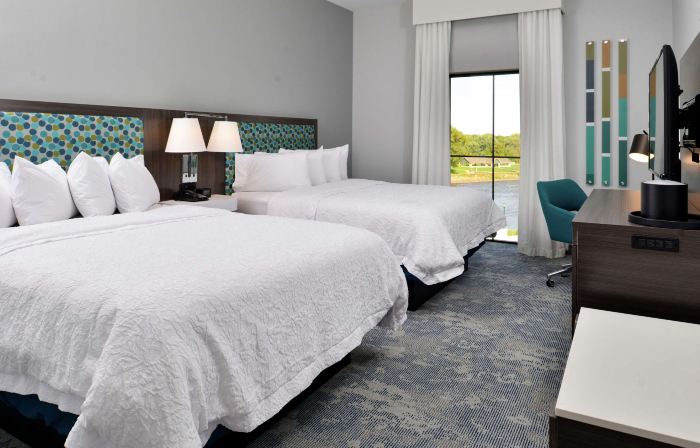Hampton Inn by Hilton Cedar Falls Downtown
