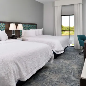 Hampton Inn by Hilton Cedar Falls Downtown