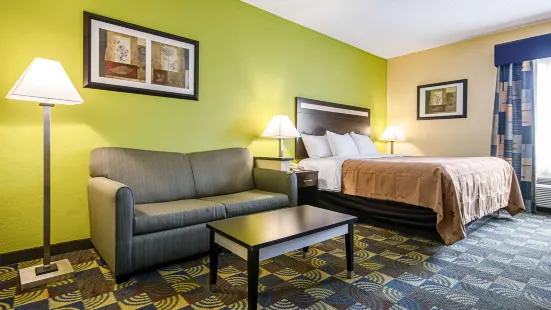 Quality Inn & Suites Glenmont - Albany South