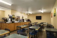 Super 8 by Wyndham Kennewick
