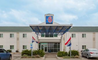 Motel 6 Grand Island, NE