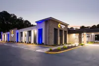 Comfort Inn - parking