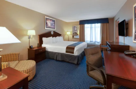 Wingate by Wyndham Erie Hotels near Millcreek Mall