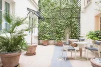 Acacias Etoile Hotels in Pariisi
