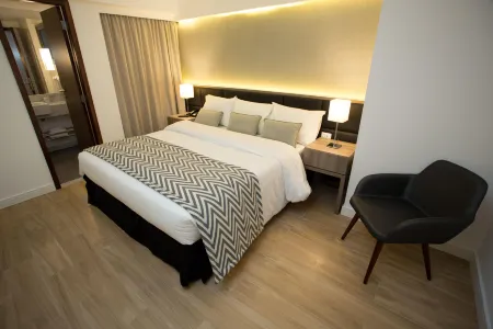 Royal Regency Palace Hotel