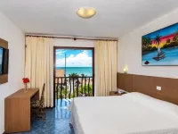 D Beach Resort Hotels near Morro do Careca beach