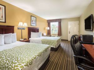 Days Inn by Wyndham Leesville