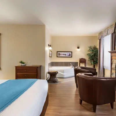 Days Inn by Wyndham Levis Hotels near La Promenade Samuel-De Champlain
