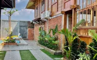 Tomohon Private Pool Villa Batu