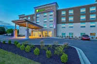 Holiday Inn Express & Suites Lexington W - Versailles