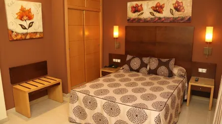 Hotel Macami Отели в г. Альто-Гвадалькивир