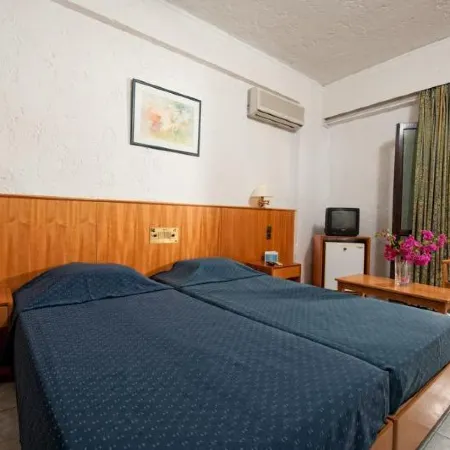 Heronissos Hotel