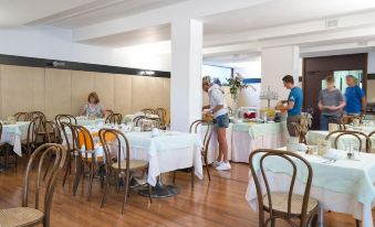 Hotel Bristol - Housity