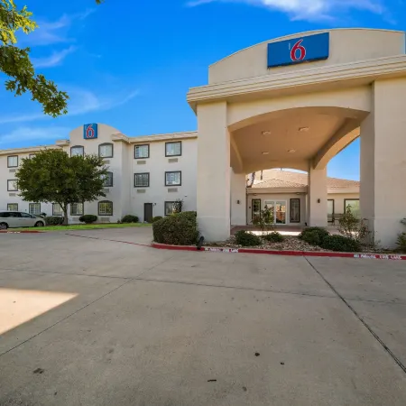 Motel 6 Decatur, TX