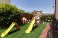 Hotel Luna Hotels in Massa