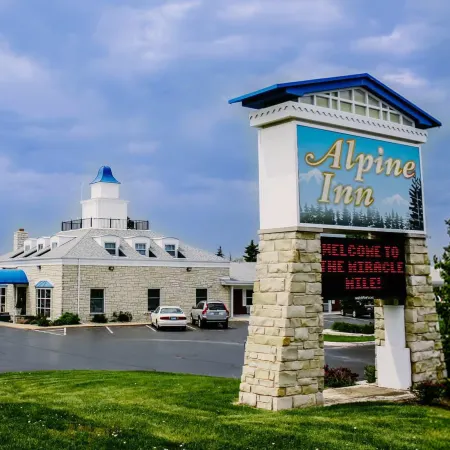 Alpine Inn & Suites Rockford