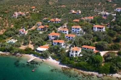 Diplomats' Holidays Hotel di 