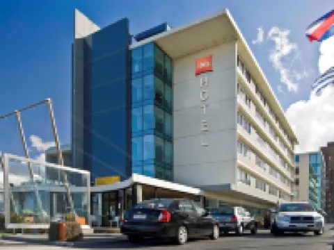 Ibis Montevideo Rambla Hotels in 