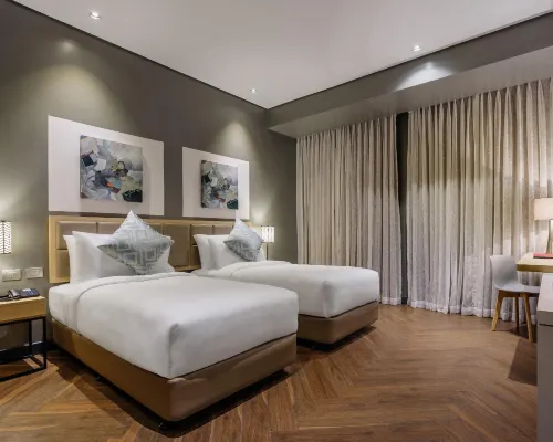 Summit Hotel Greenhills Hotels near San Juan