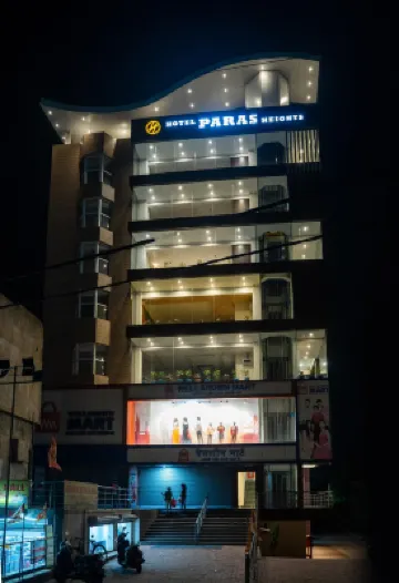 Paras Heights - 4 ดาว