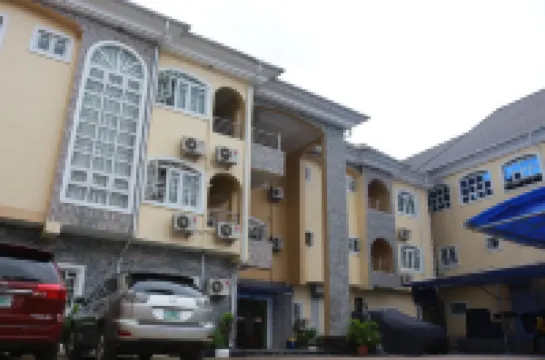 Resdon Hotel and Suites Hotels in 