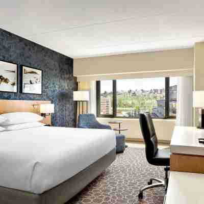 Delta Hotels Calgary Downtown Rooms