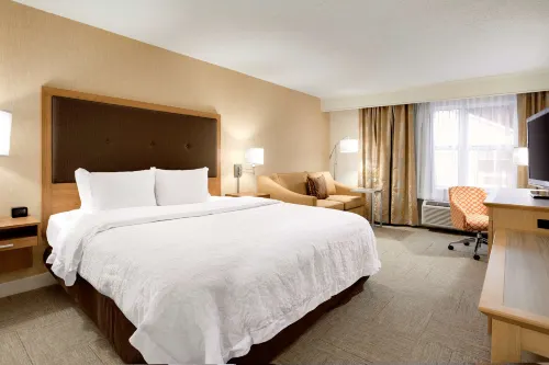 Hampton Inn & Suites Cleveland/Independence - Gym
