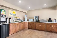 Days Inn by Wyndham Paris - Aamiainen