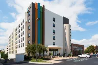 Even Hotel Rockville - Washington DC Area Hotels near Bainbridge Shady Grove Metro