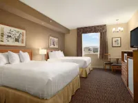 Days Inn & Suites by Wyndham West Edmonton Hotel dekat Pusat Acara Edmonton