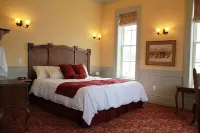 Windsor Hotel & Restaurant Hotels in Del Norte