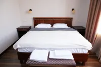Dvin Hotel Hotels near Gaziz