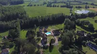 Les Manoirs des Portes de Deauville - Small Luxury Hotel of the World Ξενοδοχεία στην πόλη Bonneville-sur-Touques