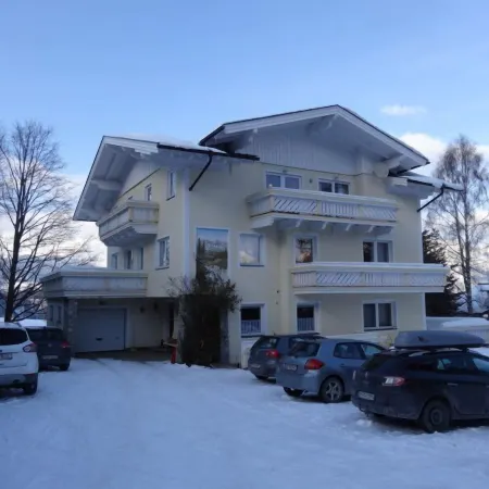 Haus Alpina Ski in & Ski Out