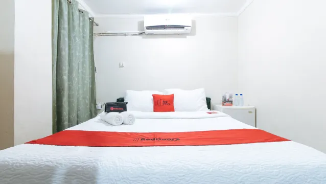 RedDoorz Plus @ Lagoon Resort Zambales Номера Photos