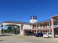 Americas Best Value Inn & Suites Hempstead - 2-Star