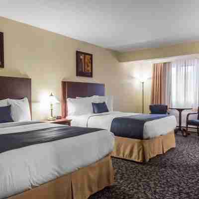 Quality Inn Mont-Laurier Rooms
