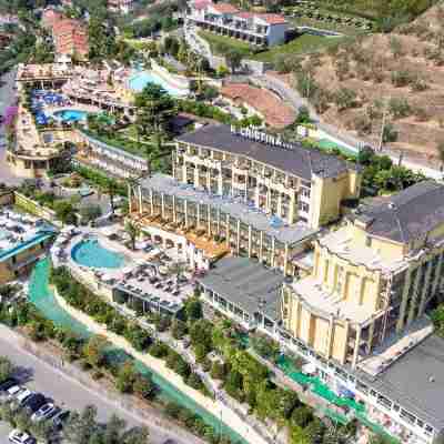 Hotel Cristina Hotel Exterior