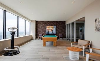 CozySuites Two Condos with Sky Pool in Dallas