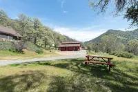 Homestead Cottages