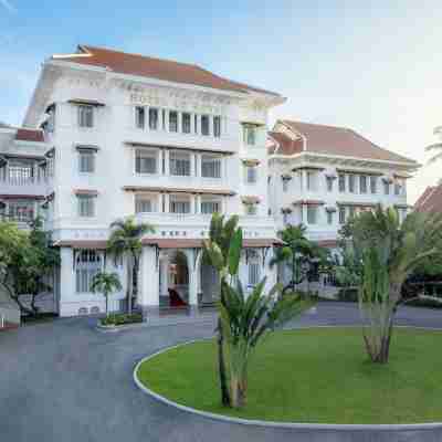 Raffles Hotel le Royal Hotel Exterior